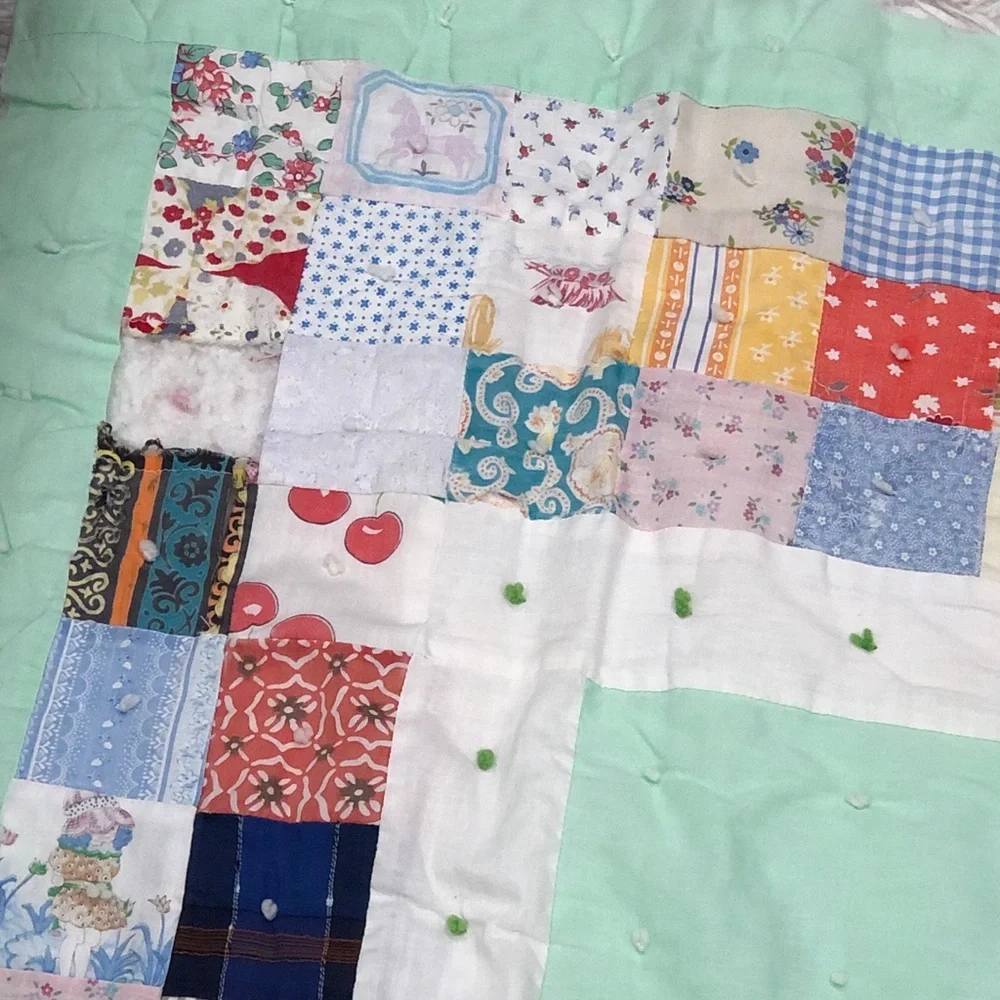 VINTAGE BABY QUILT